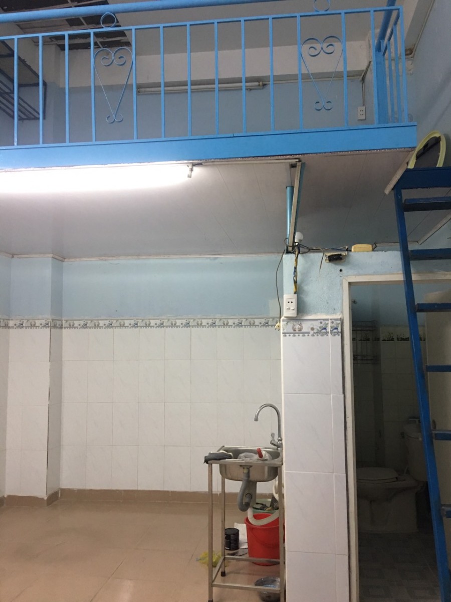 Phòng tầng trệt, 30m2 chưa tính gác tại 491/145 Huỳnh Văn Bánh, Phường 13, Quận Phú Nhuận. Giá rẻ