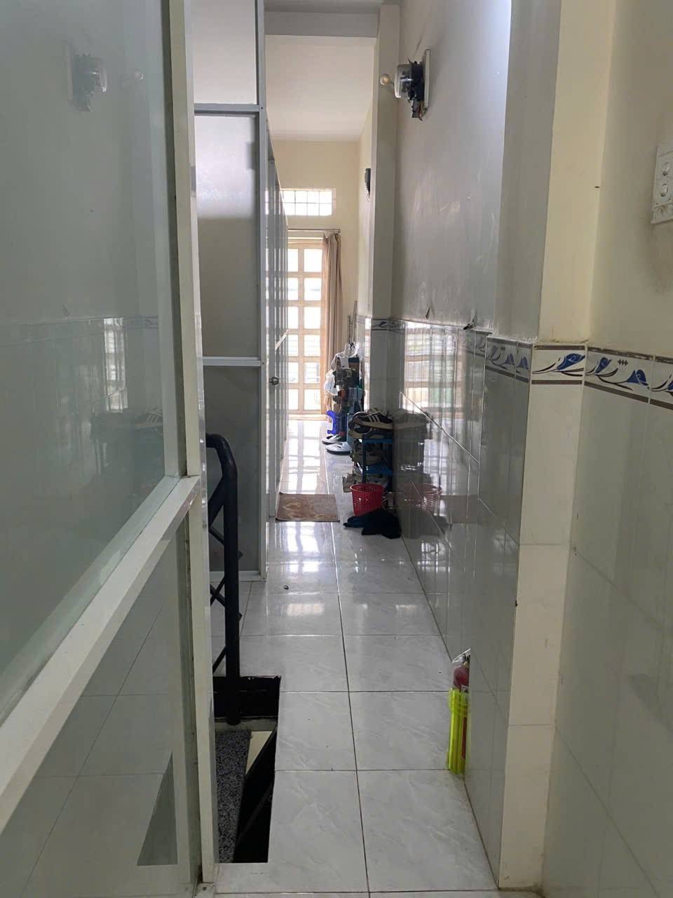 Nhà Trọ Nữ Hẻm 246 Đường Hòa Hưng, Phường 13, Quận 10. Hồ Chí Minh
