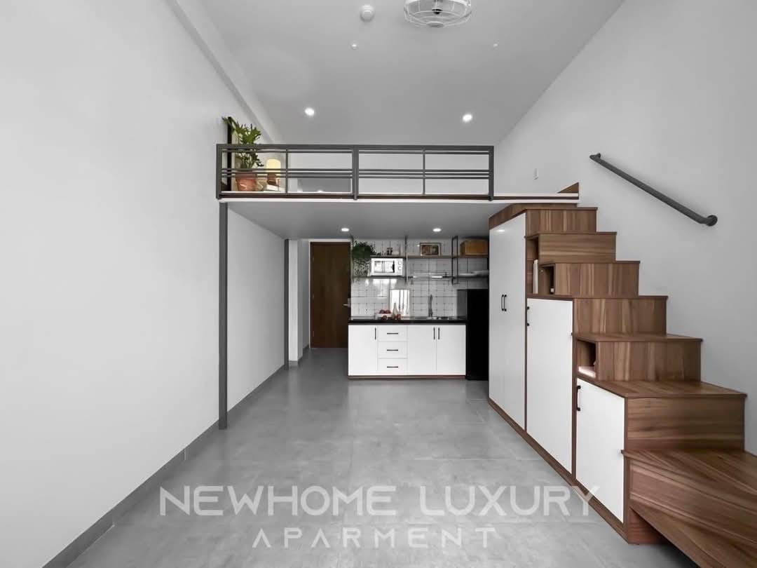 DUPLEX GÁC CAO SIÊU XINH THANG MÁY BẢO VỆ CHO SINH VIÊN VĂN HIẾN TÂN PHÚ 