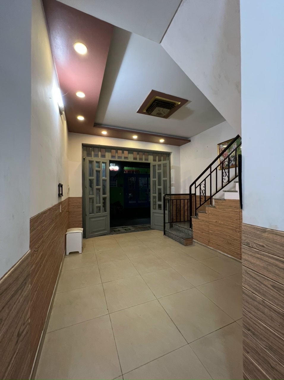 Cho thuê nhà nguyên căn 5 pn 2wc tự quản 8tr không chung chủ