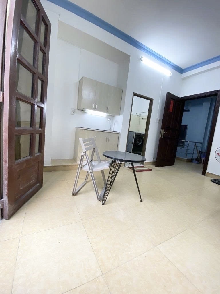 Phòng Full NT, bancong CMT8 ,Q.3 gần cv Lê Thị Riêng