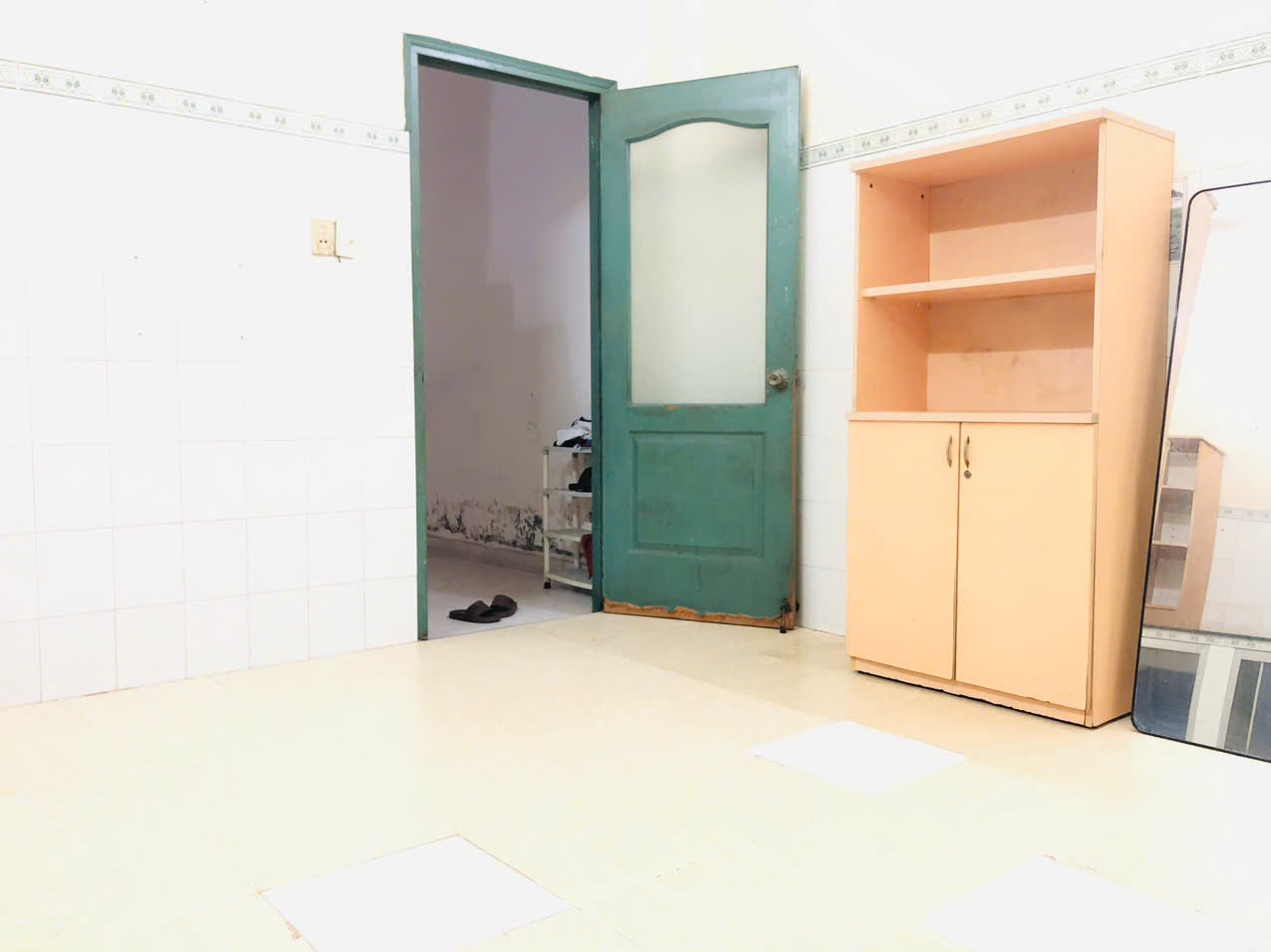 Phòng lớn ở tầng trệt có bếp ngay góc NKKN với Lý Chính Thắng