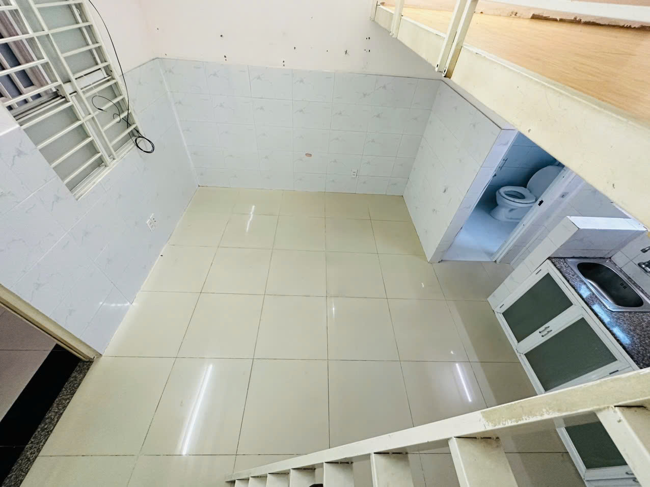 Cho thuê phòng trọ Q7 có gác, an ninh, yên tĩnh, sạch sẽ, thoáng mát
