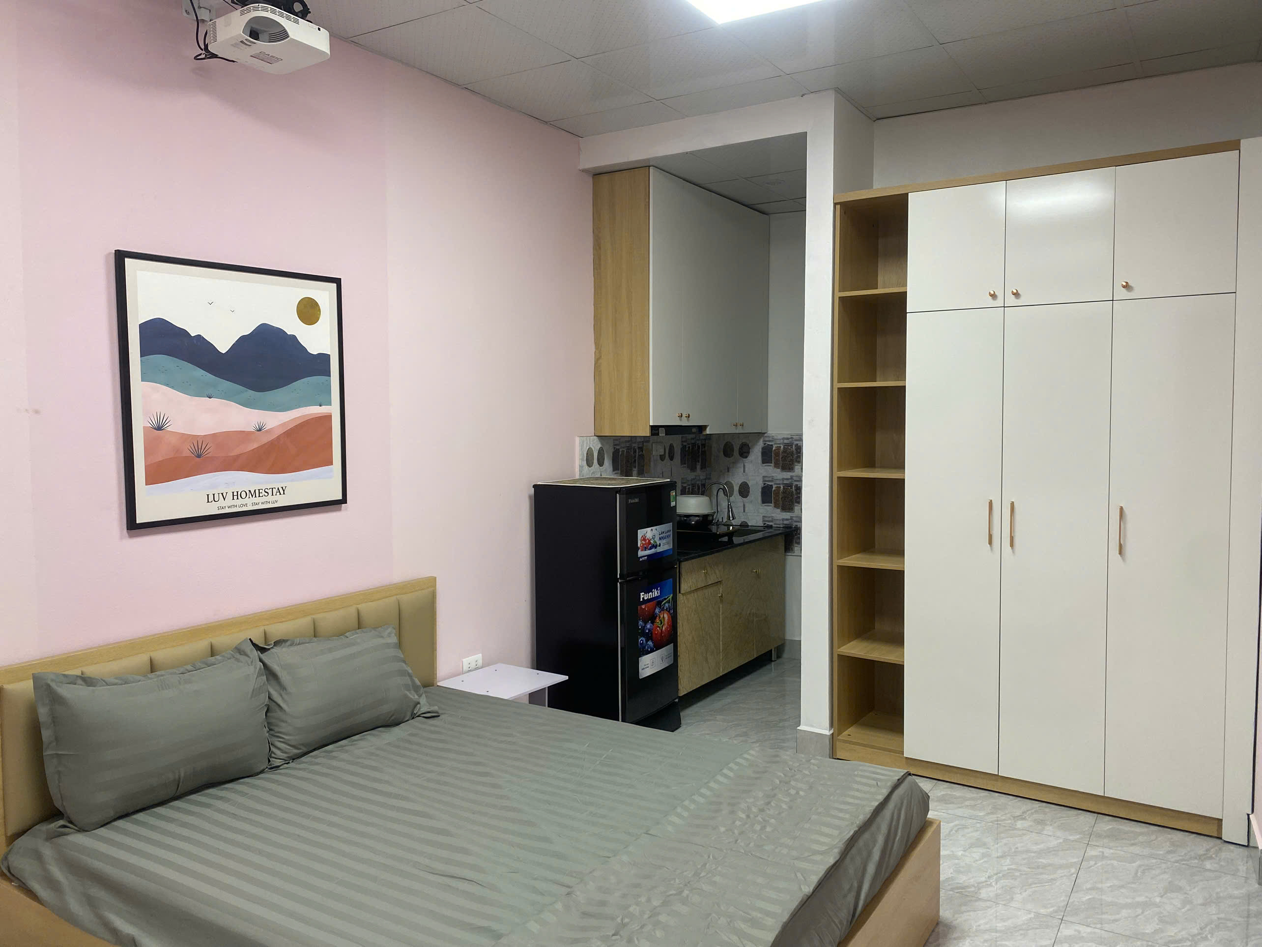 Studio Nguyễn Ngọc Vũ – Cầu Giấy – Full đồ – Máy chiếu – 4,8tr