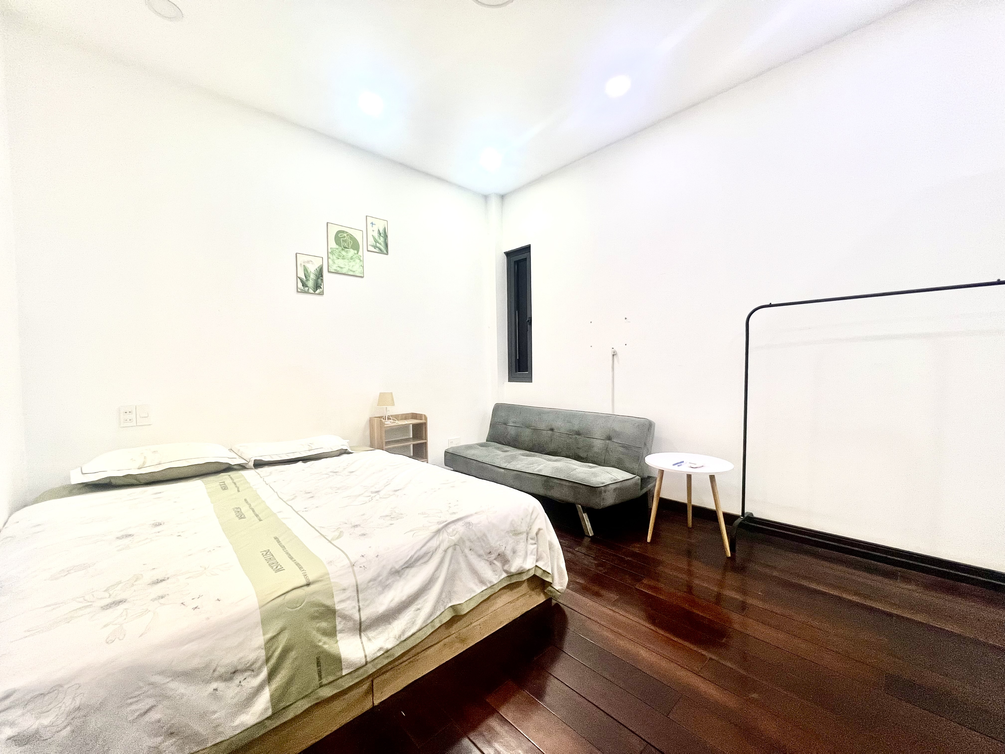 Căn hộ DV 09 Thăng Long gần sân bay, gần CV Hoàng Văn Thụ