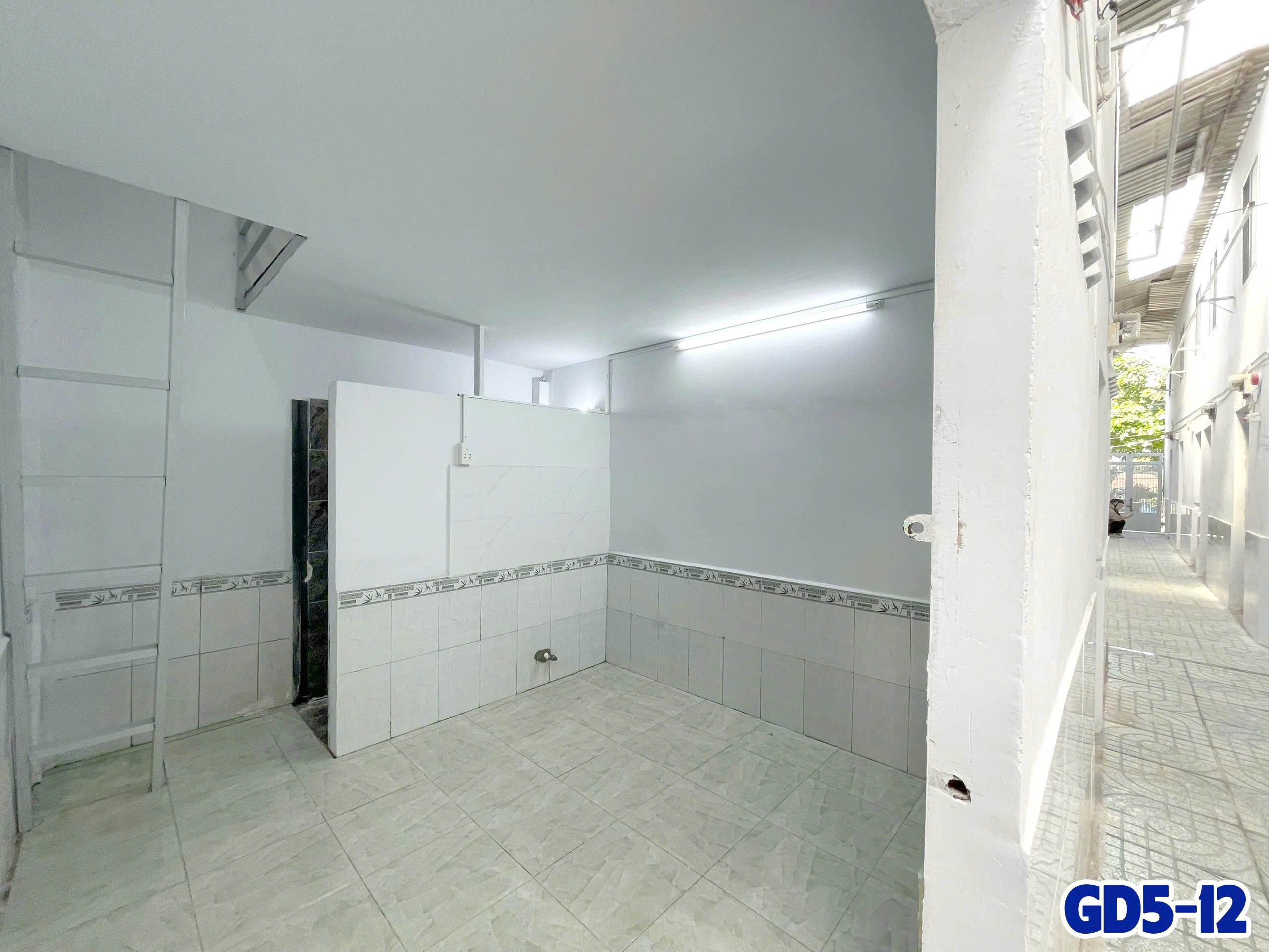 PHÒNG GÁC CAO NGAY TẦNG TRỆT