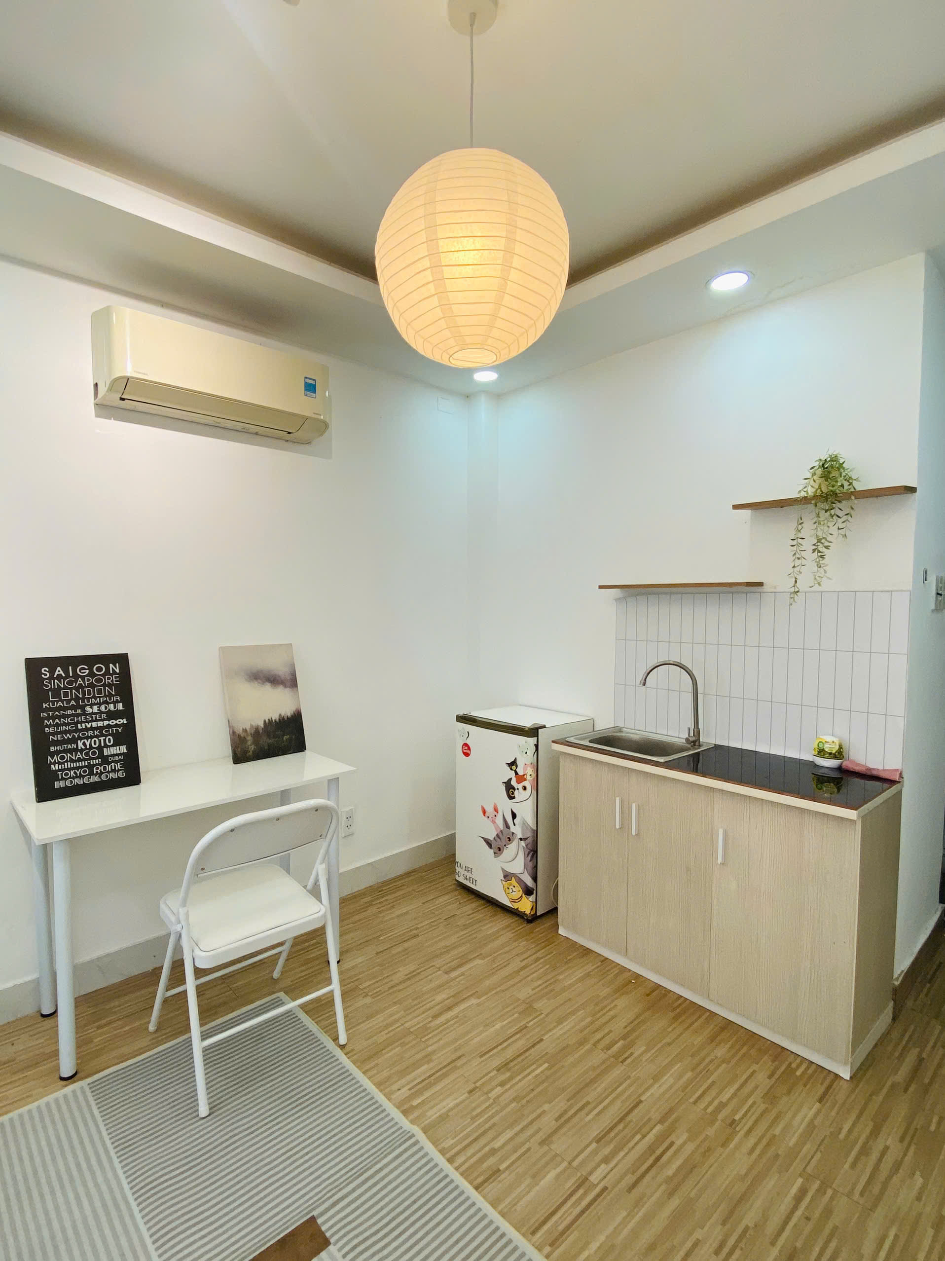 Cho thuê phòng trung tâm Quận 1 Cửa sổ lớn