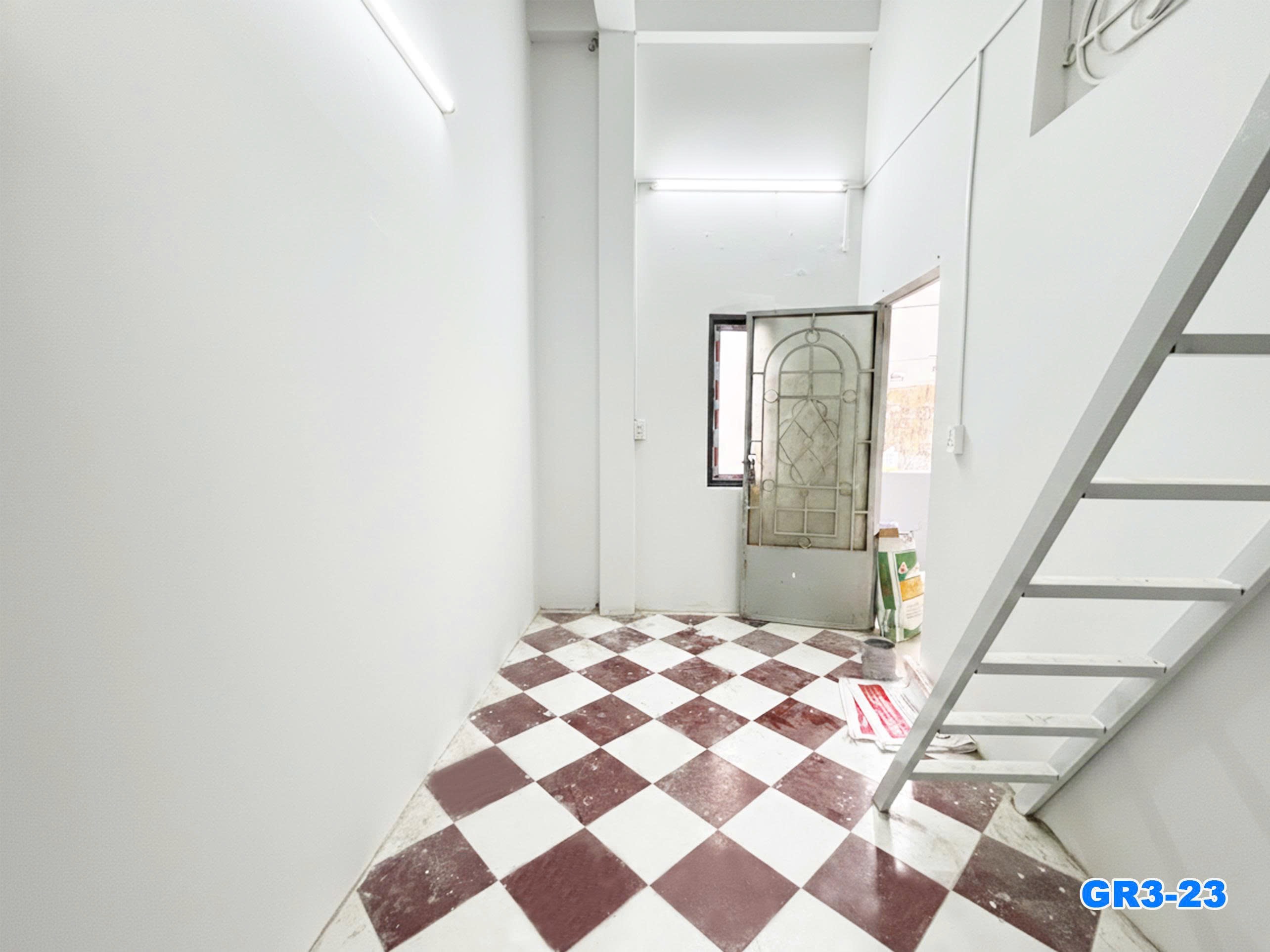 TRỐNG NHIỀU PHÒNG GÁC XÂY MỚI TOANH