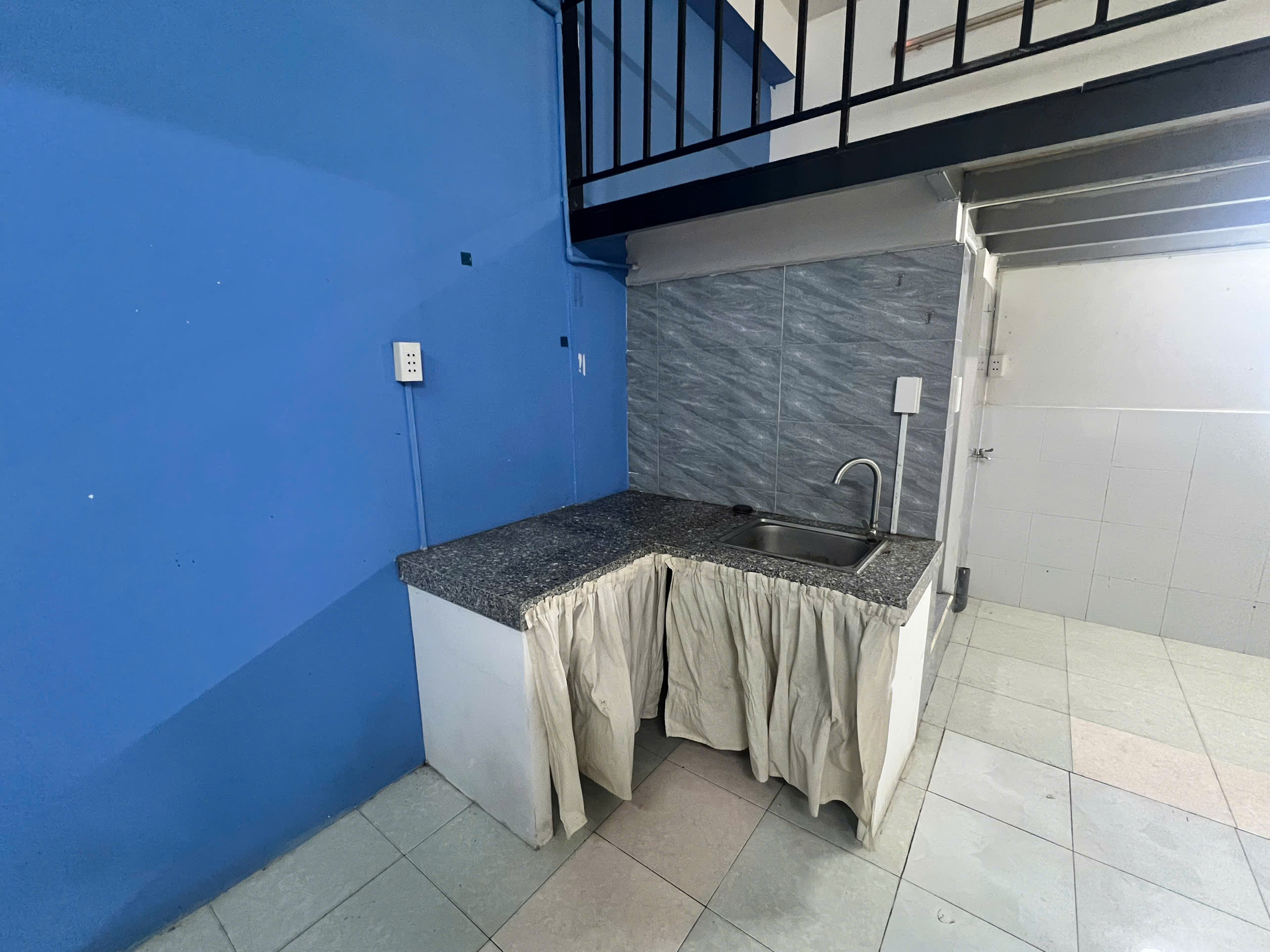CHO THUÊ PHÒNG RỘNG NỘI THẤT CĂN BẢN 224 NGUYỄN VĂN QUÁ, QUẬN 12 (Phù hợp ở nhóm /gia đình, cặp đôi)