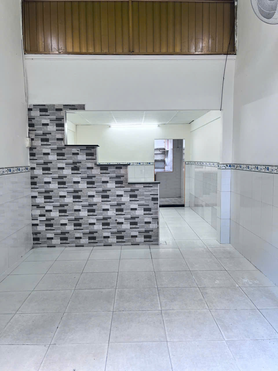Cho thuê nhà nguyên căn hẻm ô tô Lò Siêu–Lãnh Binh Thăng Q