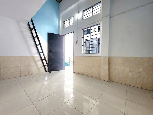 Phòng Trọ Thoáng Sạch sẽ Nguyễn TRi Phương, An Bình gần cầu Linh Xuân Giờ Thoải Mái