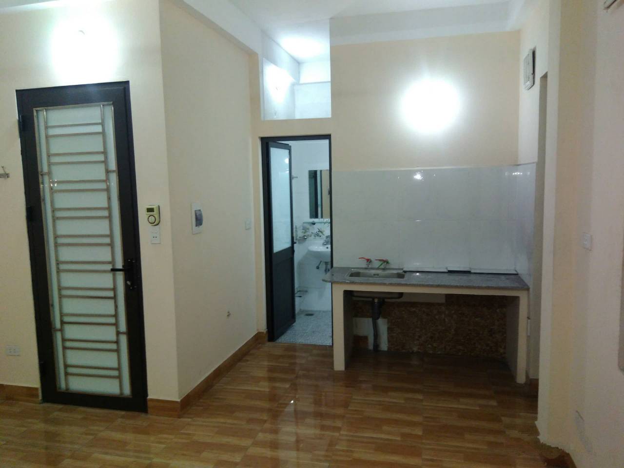 CHO THUÊ PHÒNG TRỌ ĐẸP - Ô TÔ ĐỖ CỬA