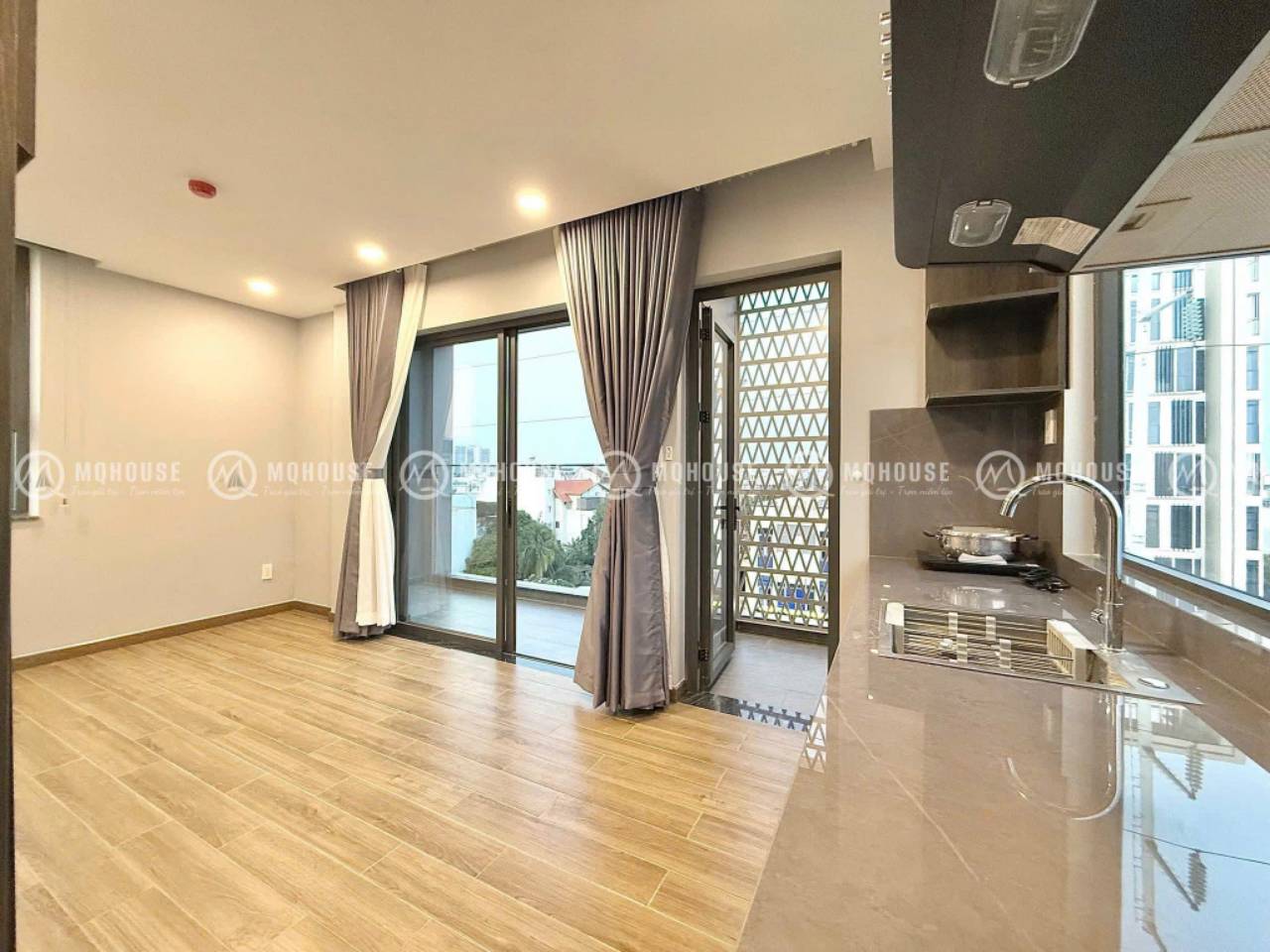 Căn Hộ 1 Phòng Ngủ + 1 Phòng Khách 50m2 Cửa Sổ Trời Ngày Trung Tâm Tân Bình