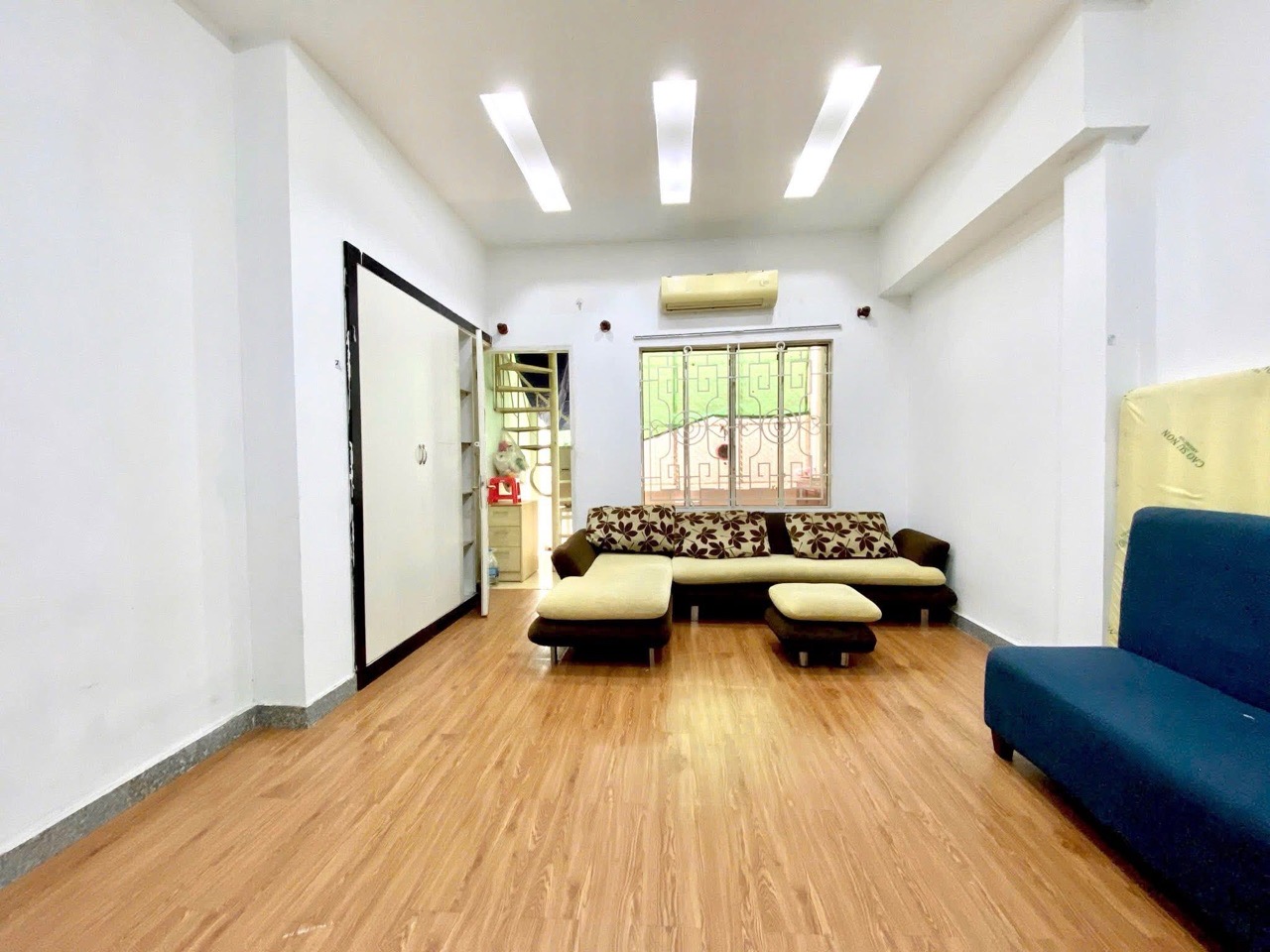 NHÀ TRỌ ĐƯỜNG CỘNG HOÀ - Tân Binh cũ 
