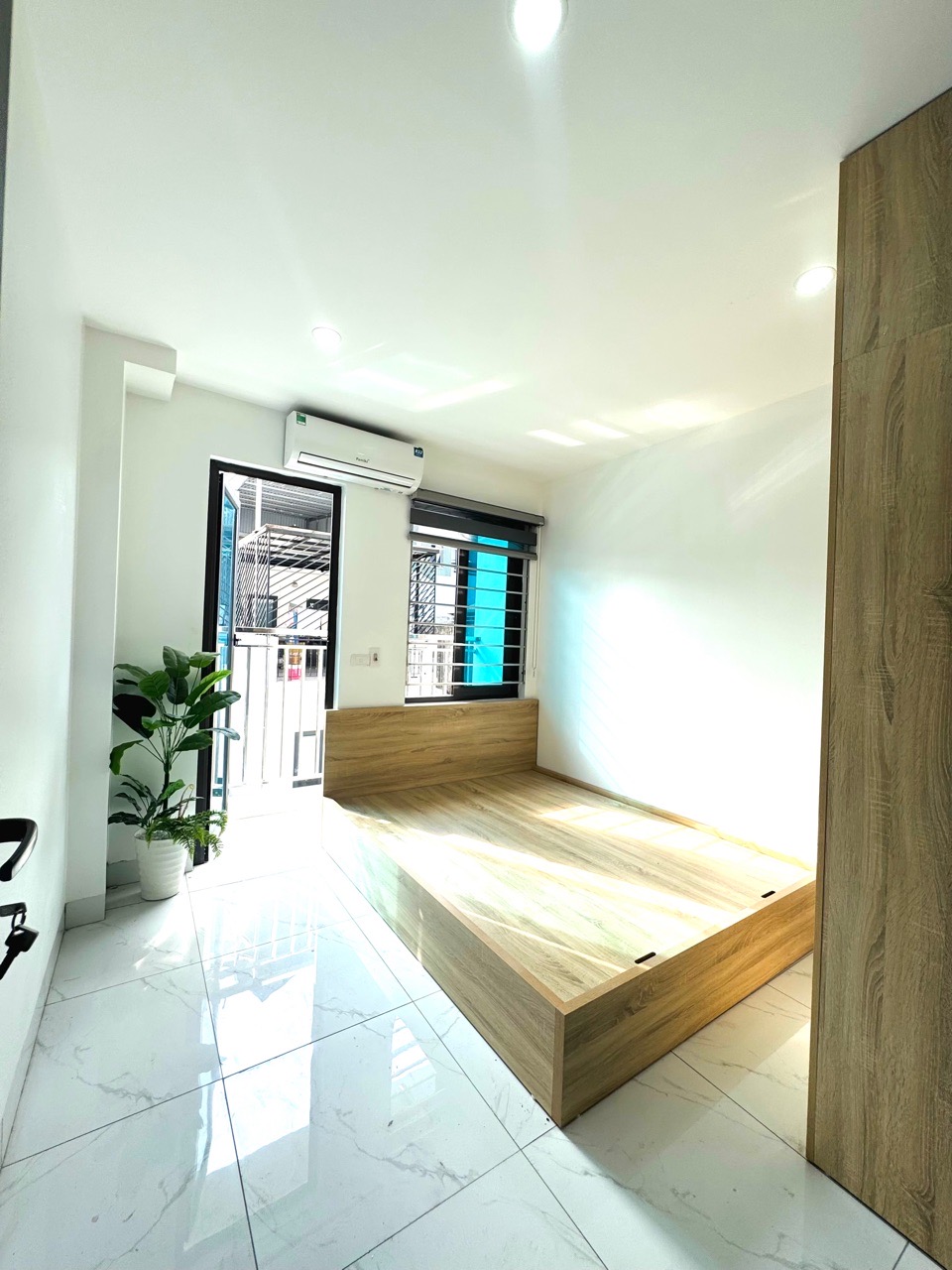 Chính chủ cho thuê 1 Ngủ 1 Khách, Studio ngõ 14 Mễ Trì Hạ