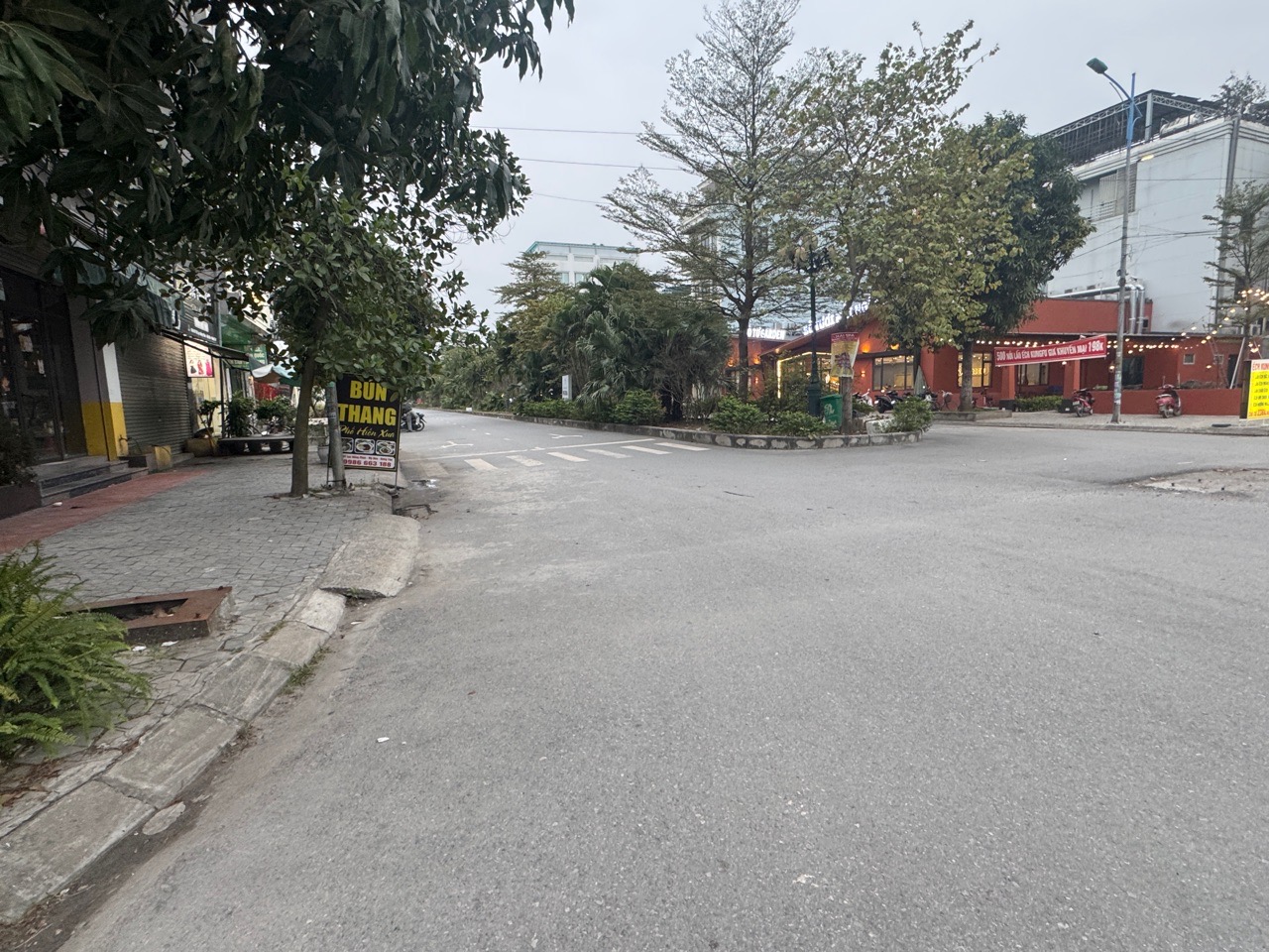 Cho thuê phòng trọ khép kín khu đô thị Lạc Hồng Phúc Mỹ Hào Hưng Yên. Gần khu công nghiệp Thăng Long, phố Nối B , phố  nối A bán kính 4km, đầy đủ tiện ích. 