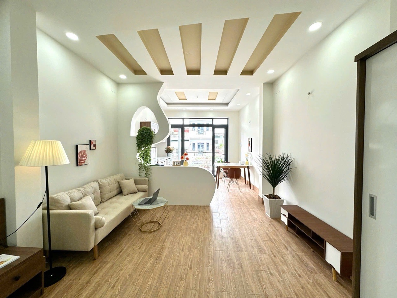 CĂN HỘ STUDIO BAN CÔNG FULL NỘI THẤT NGAY NGÃ TƯ BẢY HIỀN QUẬN TÂN BÌNH