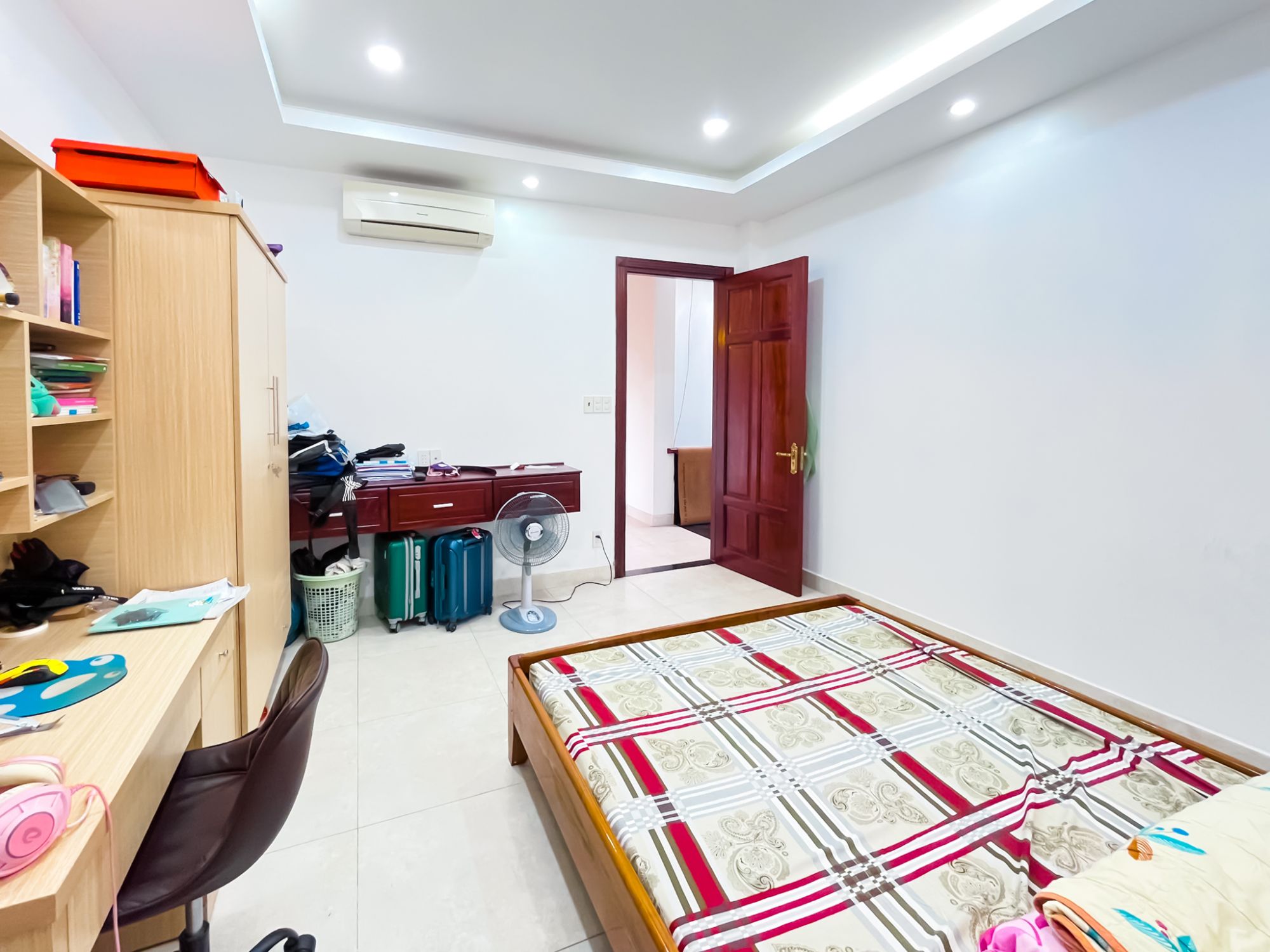 CHO THUÊ NGUYÊN TẦNG 2 TẠI 496 DƯƠNG QUẢNG HÀM - GÒ VẤP 